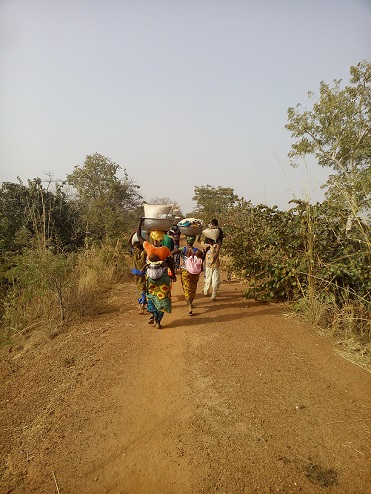 Rund 37 Volksgruppen bilden die kulturelle Vielfalt in Togo, die meisten von ihnen sprechen eine eigene Sprache. Als offizielle Amtssprache gilt Französisch. © KK