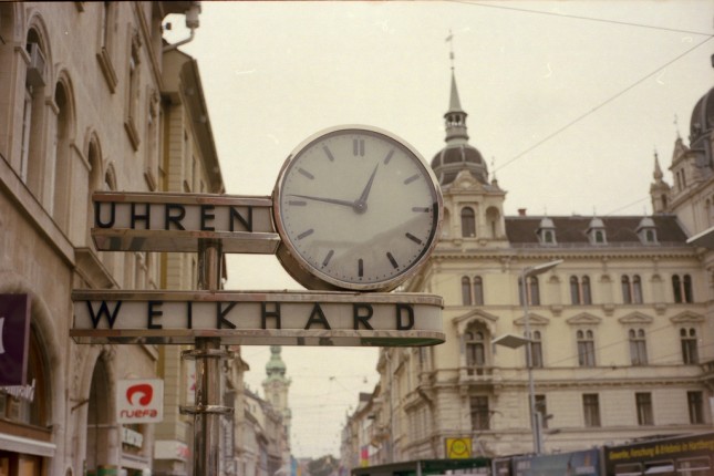 Der Treffpunkt in Graz schlechthin: die Weikhard Uhr. Foto: Tobias Abel https://www.flickr.com/photos/lennox_mcdough/6330861449/in/photolist-aDrjxB-66ivyd-d9NXHp-d9Pdv7